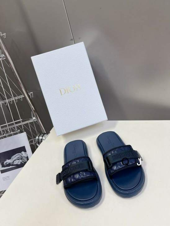 Picture of Dior Slippers _SKUDiorsz35-40XJ07062933